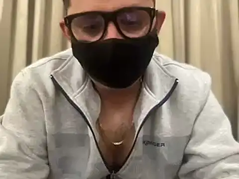 Snapshot of slavekinky001 chatting on January 15, 7:44 pm slavekinky001 online show from January 15, 7:44 pm