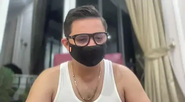 Snapshot of slavekinky001 chatting on February 26, 6:53 pm slavekinky001 online show from February 26, 6:53 pm