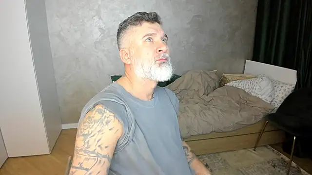 BlowMyXXL online show from February 8, 8:21 pm