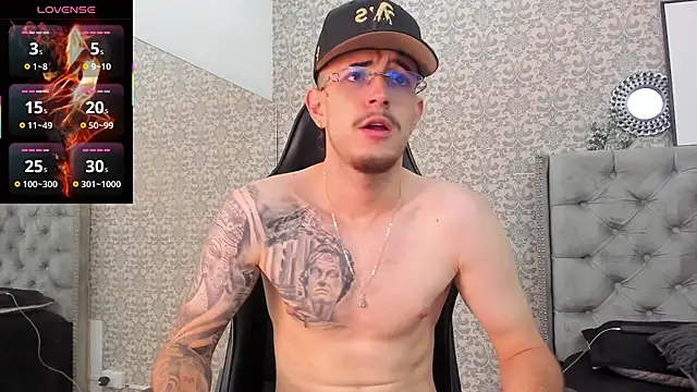 CodyWalkerR online show from November 6, 5:27 pm