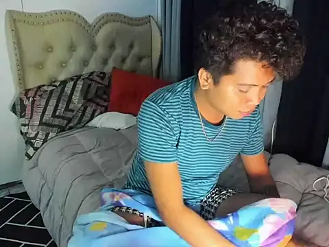 asian sweetboy online show from December 5, 5:31 pm