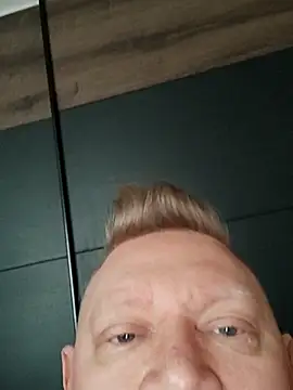 Pol1074 online show from April 16, 5:07 am