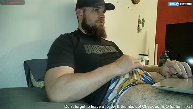 dikdowndaddy online show from May 1, 7:33 am
