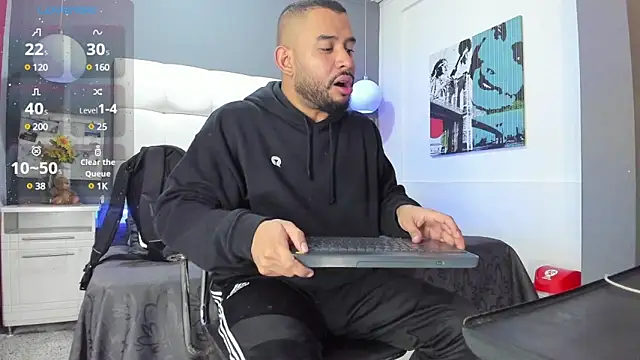 THIAGOXBIG online show from February 24, 9:41 pm