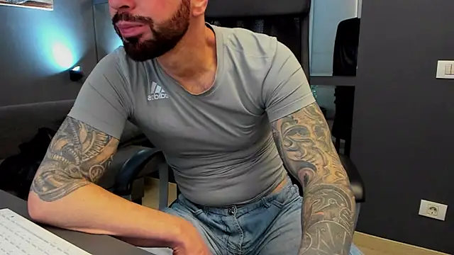 AronGrant online show from February 1, 10:14 am