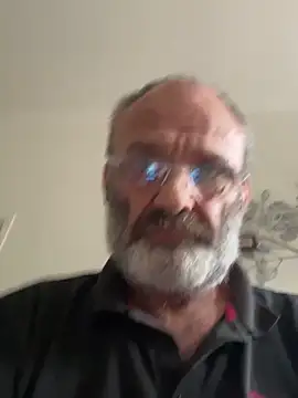 Shyboy817 online show from November 4, 2:18 pm