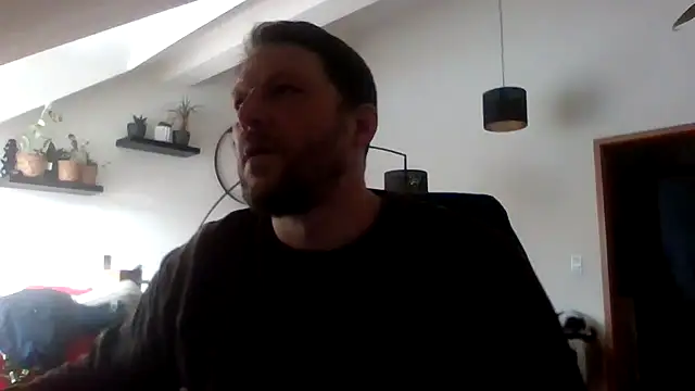 BennyLommy online show from February 16, 2:26 pm