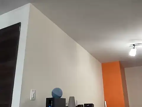 littlelatinhunter online show from October 28, 12:18 pm