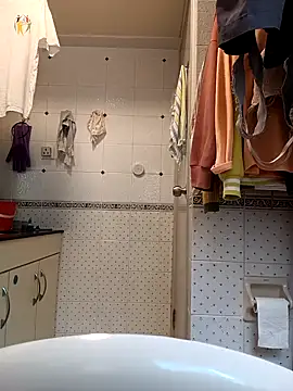 Snapshot of john_ng654321 chatting on February 27, 8:50 am john ng654321 online show from February 27, 8:50 am