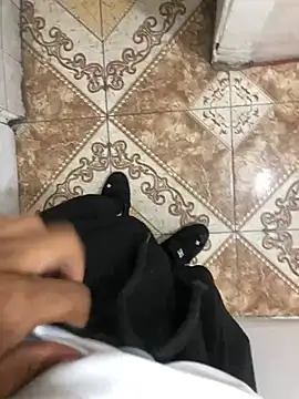 black 13inches online show from February 12, 7:02 pm