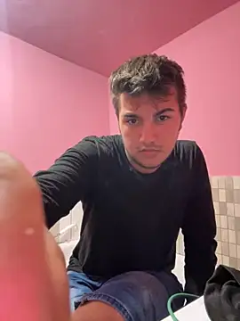 lacikaboyy online show from November 6, 9:07 pm