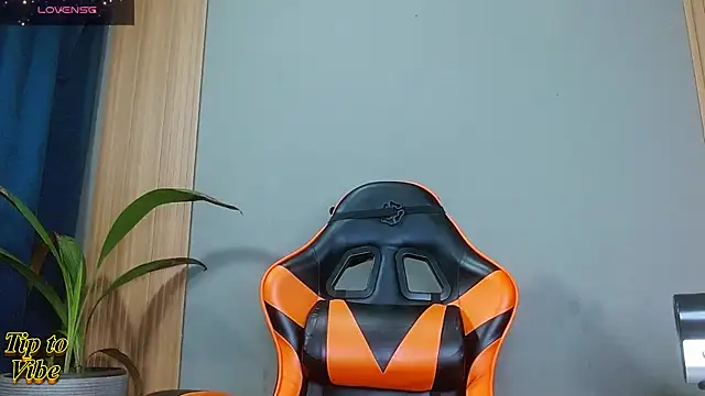 Mr WhiteCock online show from December 3, 11:11 pm