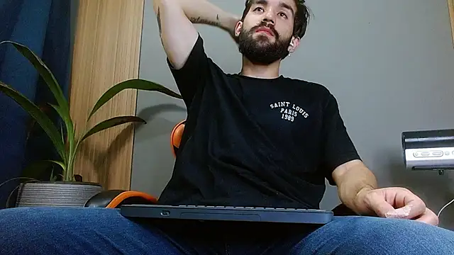 Mr WhiteCock online show from November 16, 12:35 am