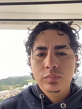 Snapshot of DanielGomez9 chatting on October 10, 3:39 pm DanielGomez9 online show from October 10, 3:39 pm