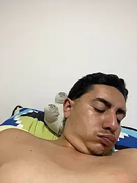 Snapshot of DanielGomez9 chatting on March 21, 4:06 am DanielGomez9 online show from March 21, 4:06 am