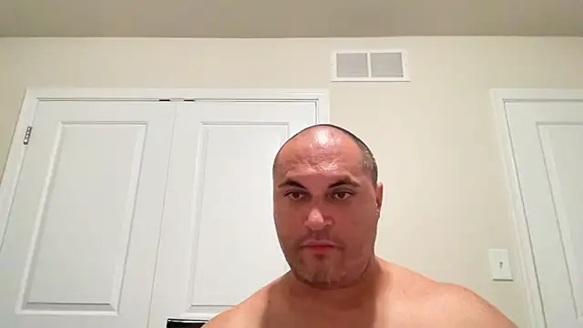 SluggishChase99 online show from September 12, 2:44 am