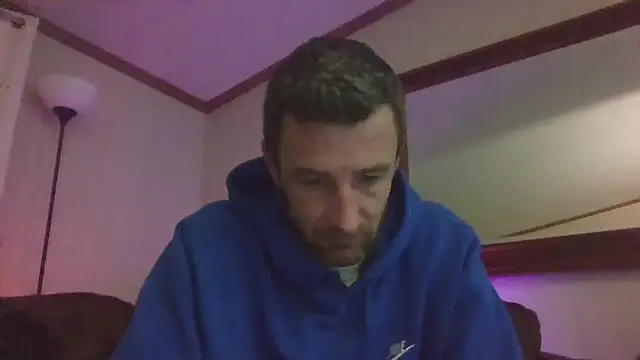 HungStud4You online show from December 14, 3:51 am