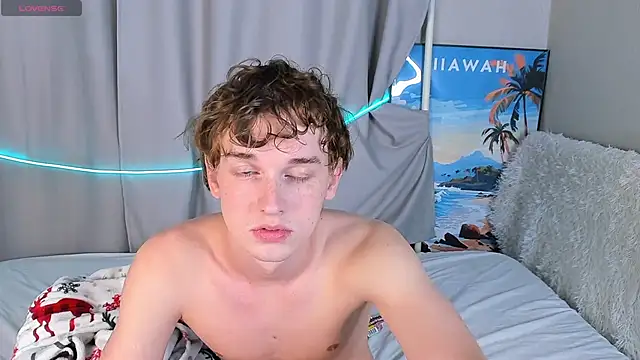 Snapshot of 4ever_dude chatting on September 19, 11:32 am 4ever dude online show from September 19, 11:32 am