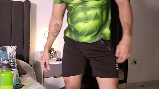 muscle ares online show from February 2, 11:57 pm