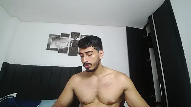 Snapshot of muscle_ares chatting on February 22, 12:29 pm muscle ares online show from February 22, 12:29 pm