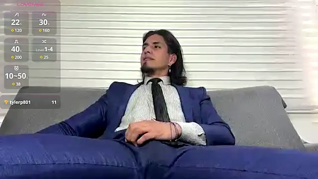 Tom blunt96 online show from December 30, 2:19 pm