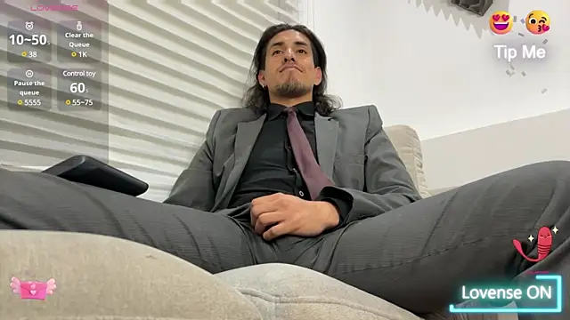 Tom blunt96 online show from February 24, 5:00 am