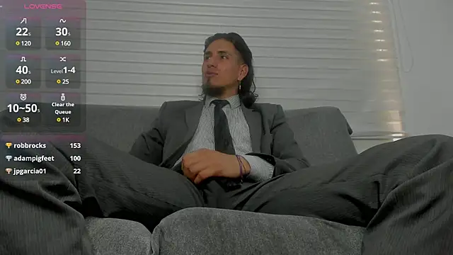 Tom blunt96 online show from December 14, 4:31 pm