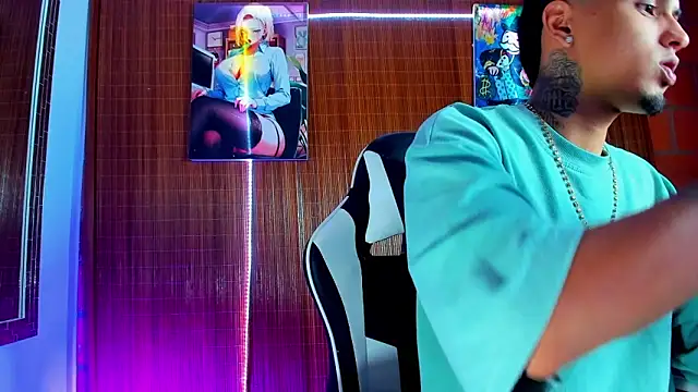 Liam lee online show from February 25, 12:55 am