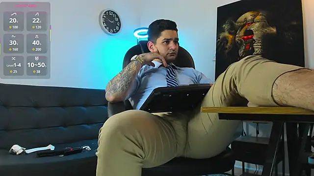 Nicolas Fellener online show from February 16, 8:45 am