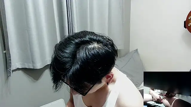 UndreamtM online show from September 18, 2:08 pm