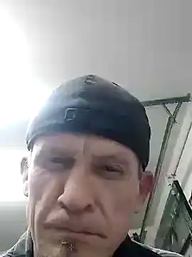 Snapshot of ironwood420 chatting on December 10, 2:28 pm ironwood420 online show from December 10, 2:28 pm