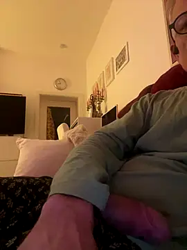 Snapshot of Frank22xx chatting on October 7, 6:56 pm Frank22xx online show from October 7, 6:56 pm