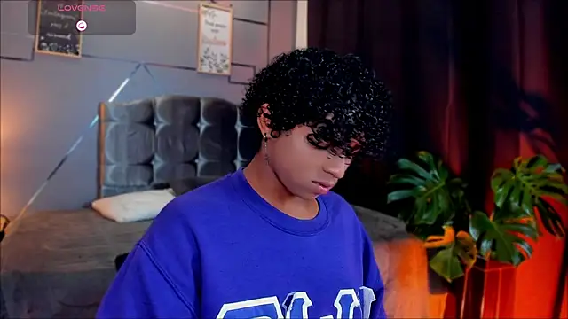 Noah Smith04 online show from November 17, 12:19 pm