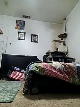 Snapshot of LongDickZee562 chatting on September 23, 11:09 am LongDickZee562 online show from September 23, 11:09 am