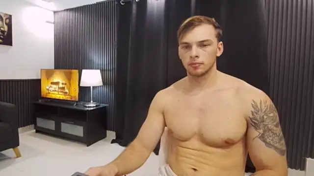 YourHotGreg online show from February 26, 1:18 am