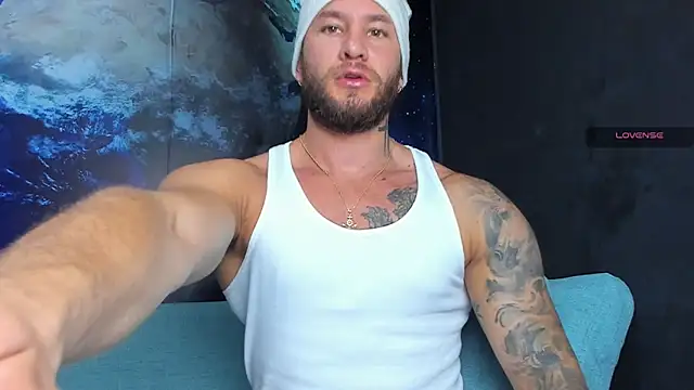 delessandro world online show from February 4, 11:00 pm