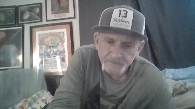 Snapshot of den-rock4u chatting on September 16, 5:19 am den-rock4u online show from September 16, 5:19 am