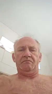 Snapshot of den-rock4u chatting on February 9, 7:09 pm den-rock4u online show from February 9, 7:09 pm