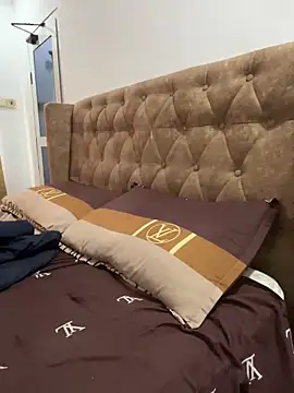 sknzy09 online show from November 11, 4:34 pm