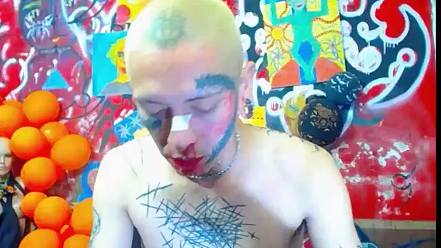 deivid estrada online show from October 31, 6:11 pm