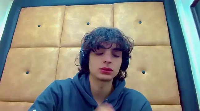 Sr BonnyEthan online show from December 28, 1:51 pm