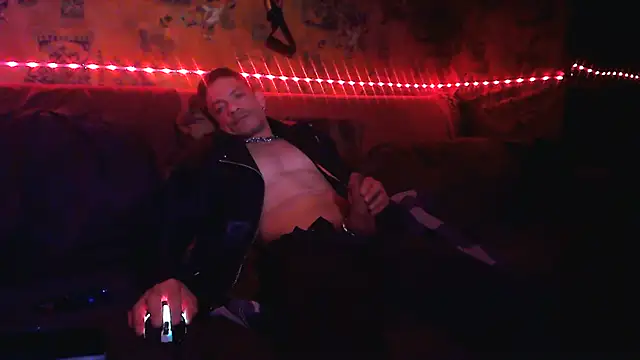 Snapshot of Tony_Torrente chatting on January 26, 9:40 am Tony Torrente online show from January 26, 9:40 am