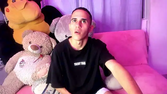 isaaclatino online show from January 14, 3:33 am