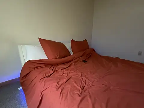 mouser21212 online show from April 16, 8:42 pm