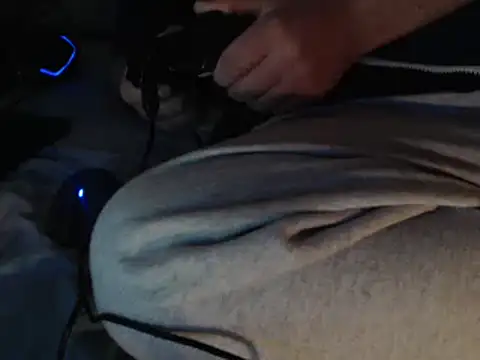 Snapshot of FleshlightFan chatting on December 20, 11:37 pm FleshlightFan online show from December 20, 11:37 pm