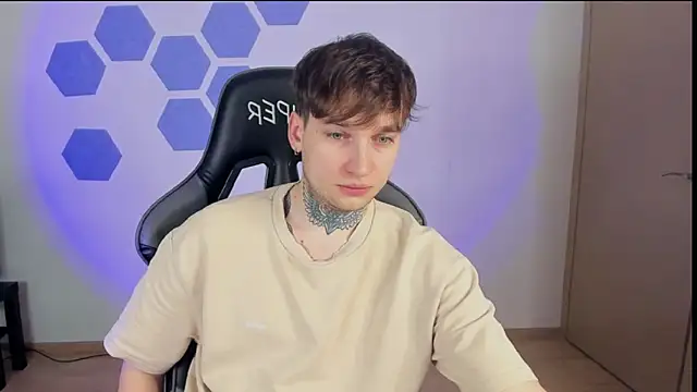 Chris Tyson online show from January 22, 1:31 am