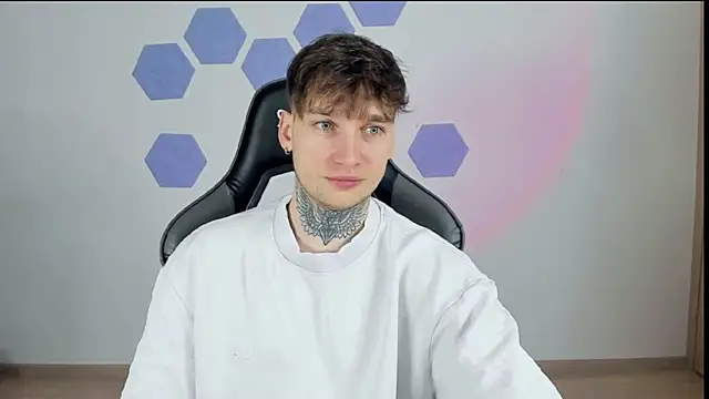 Chris Tyson online show from February 26, 11:02 pm