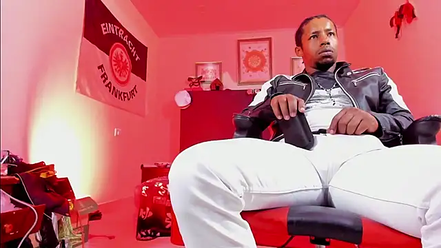 AlejoKhalifa  online show from February 6, 10:34 am