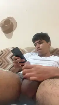 Snapshot of yObal-hot chatting on October 25, 7:54 am yObal-hot online show from October 25, 7:54 am