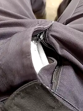 Snapshot of vadszex31 chatting on October 17, 7:56 am vadszex31 online show from October 17, 7:56 am